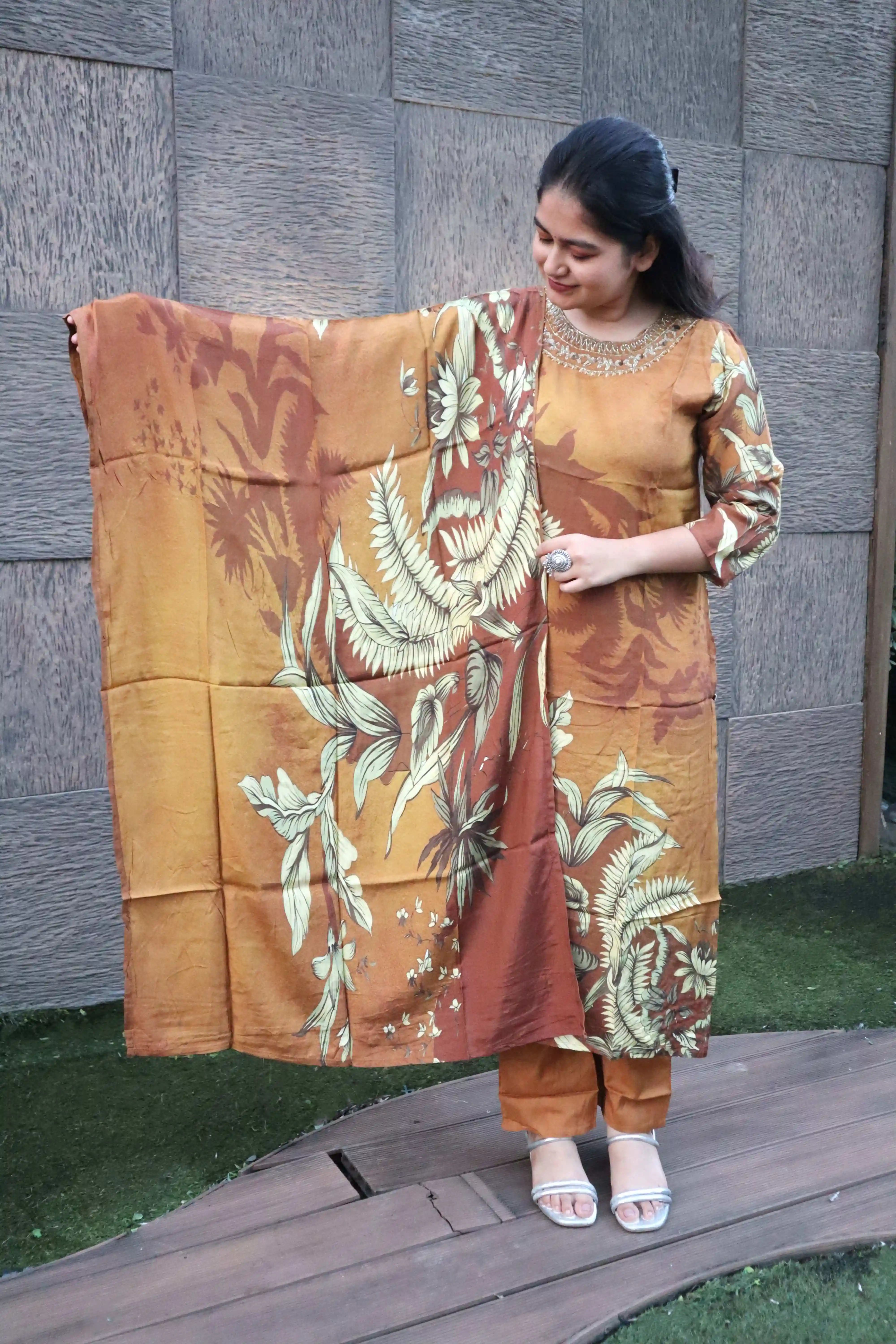 shop-img-10-gallery-3 loading