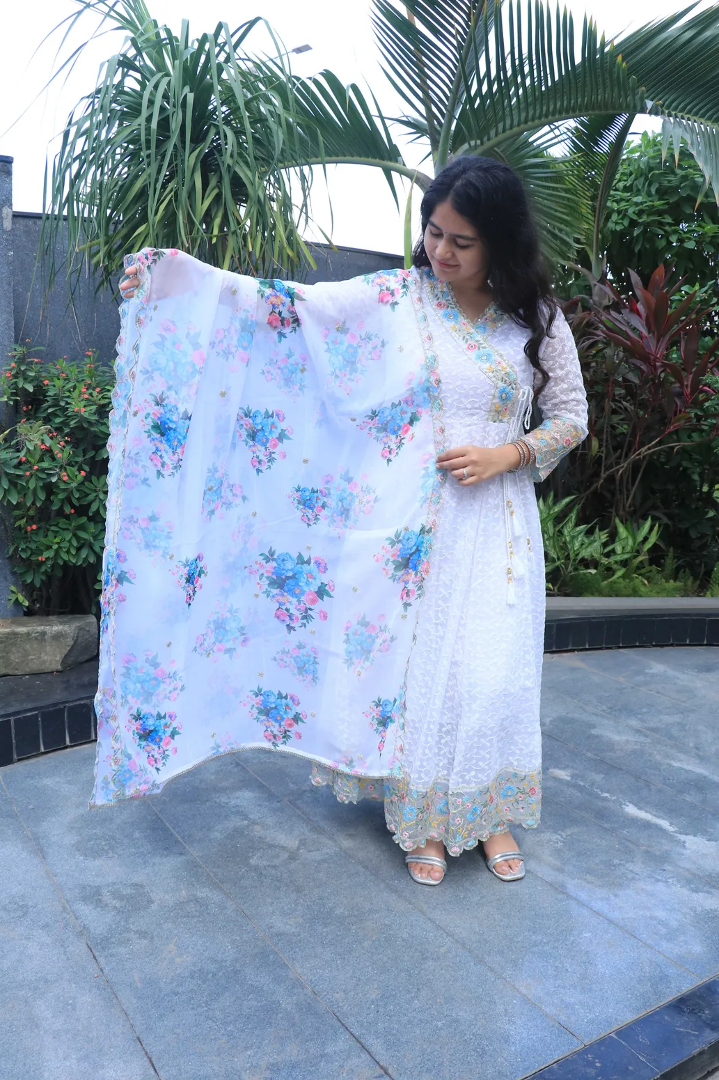 shop-img-10-gallery-3 loading